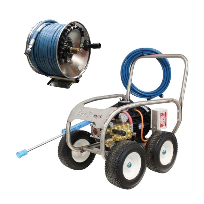 Aussie Pumps Hurricane with Reel