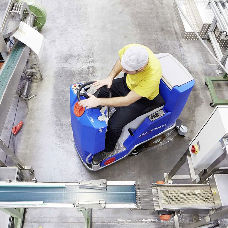 Columbus ARA 66 BM 70 Ride-On Floor Scrubber Kit Warehouse From Above