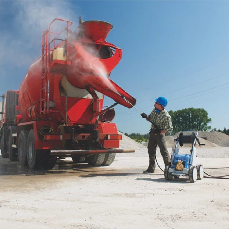 Kranzle Quadro 1000 TST Cold Water Pressure Washer Being Used on Truck