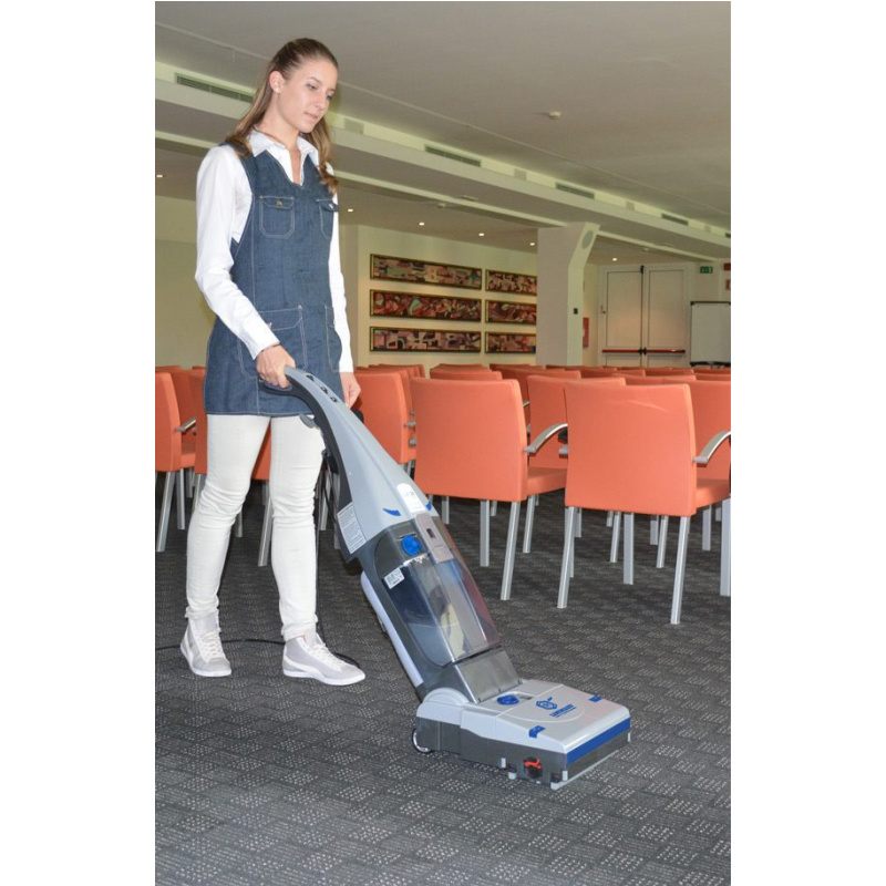 Lindhaus LW30 Scrubber Dryer Conference