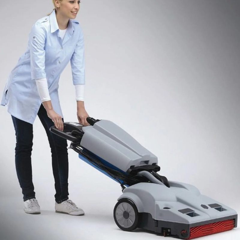 Lindhaus LW46 Scrubber Dryer Lowered View