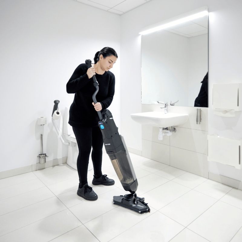 Nilfisk Dryft Bathroom Woman