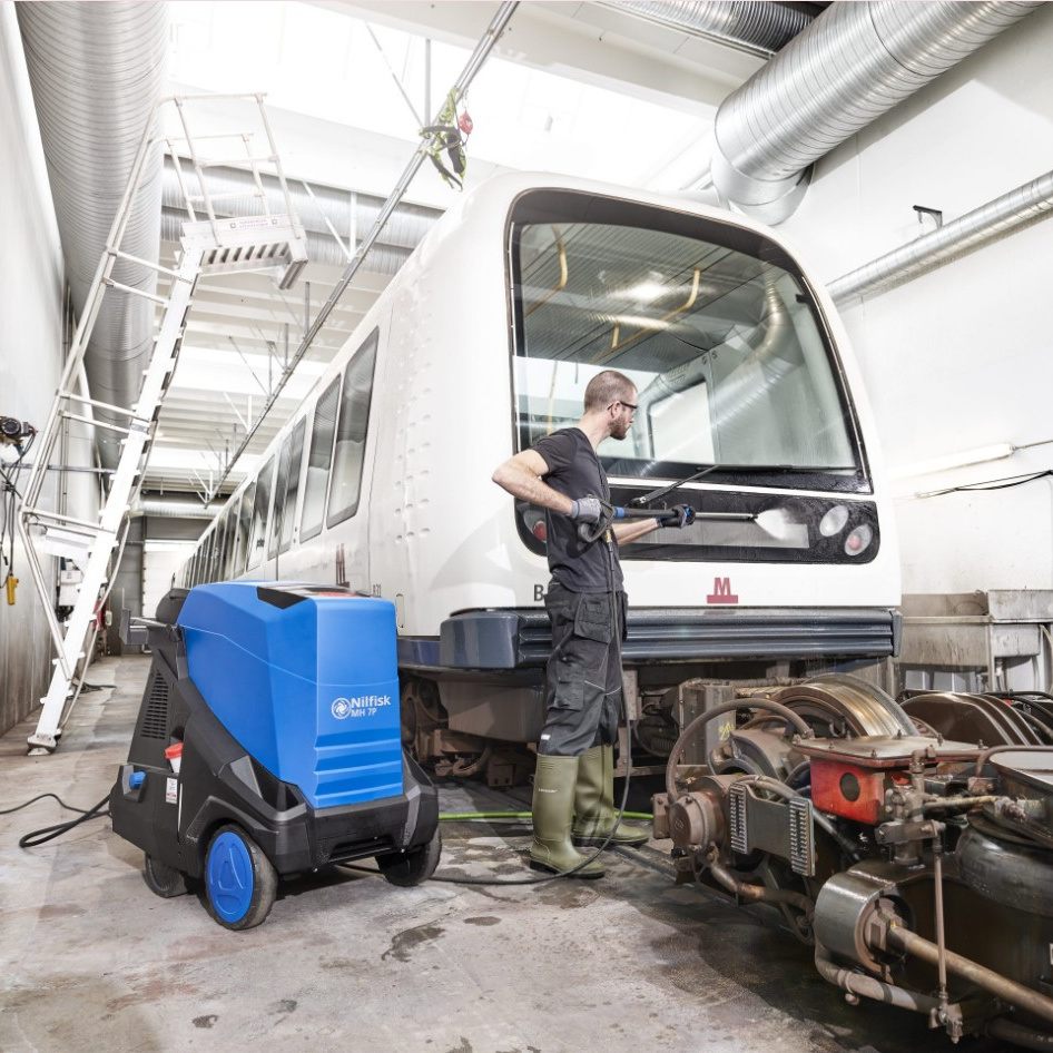 Nilfisk MH 7P 1801260 FA Large Hot Water Electric Pressure Washer Train
