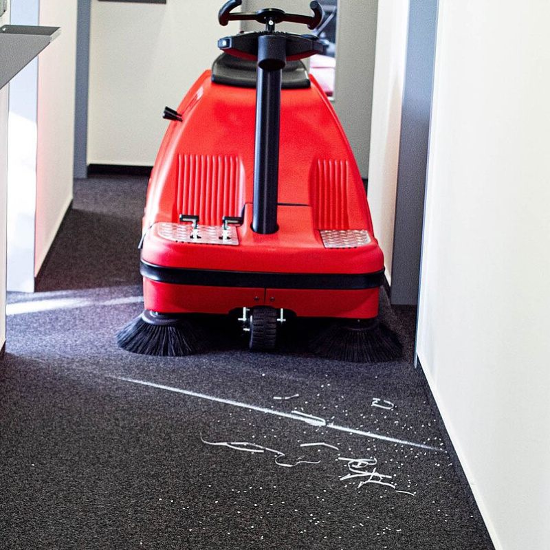 Stolzenberg STR1000 Ride-On Battery Floor Sweeper Kit Front View