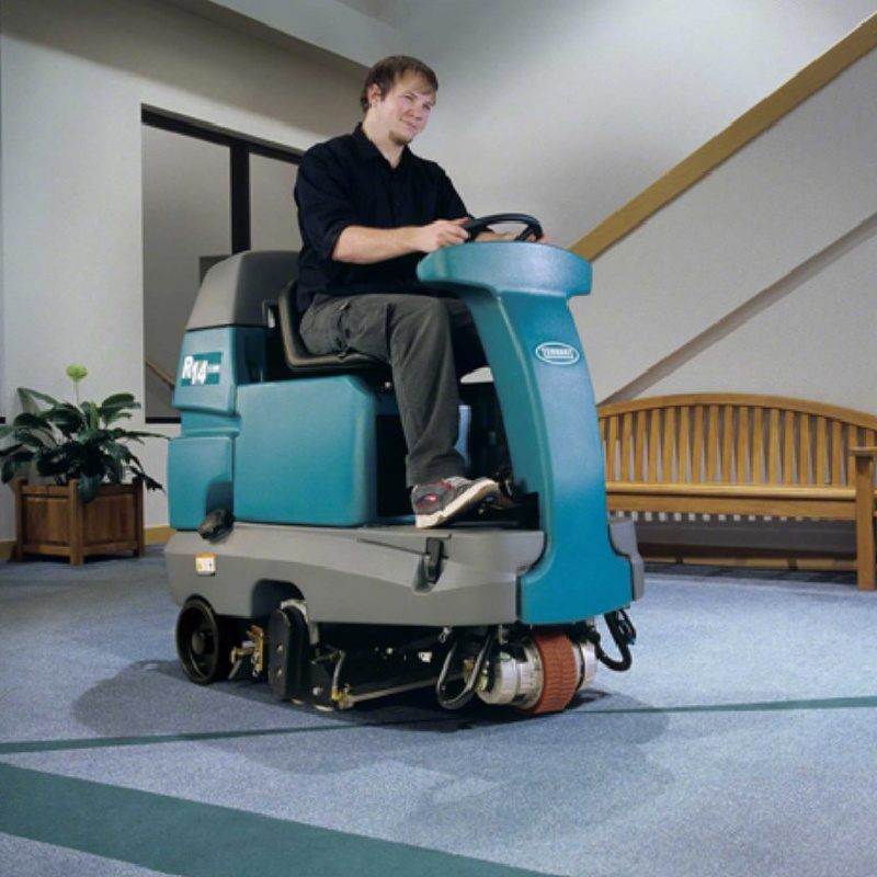 Tennant Floor Machine R14 Carpet Extractor Action